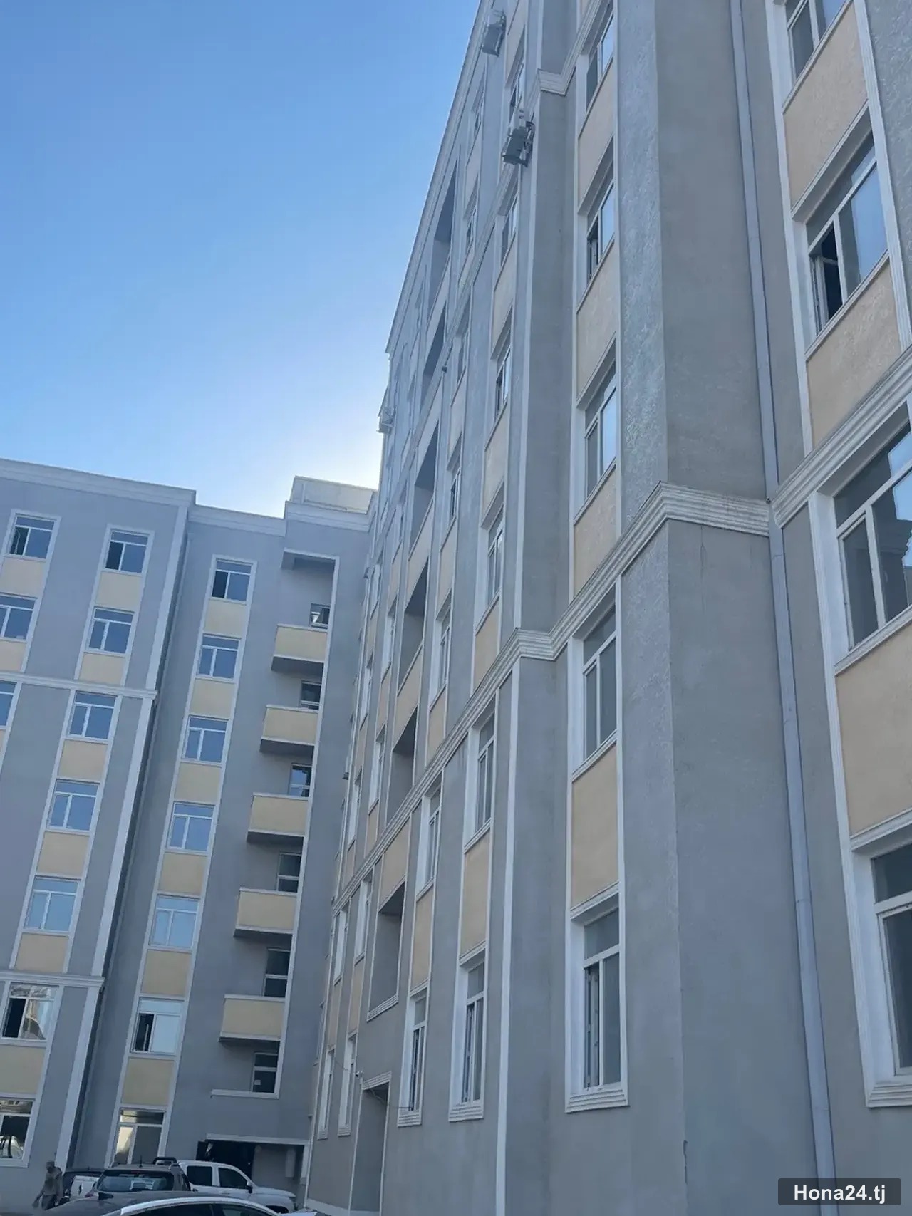 3-комн. квартира, 33-й мкр, 116 м²