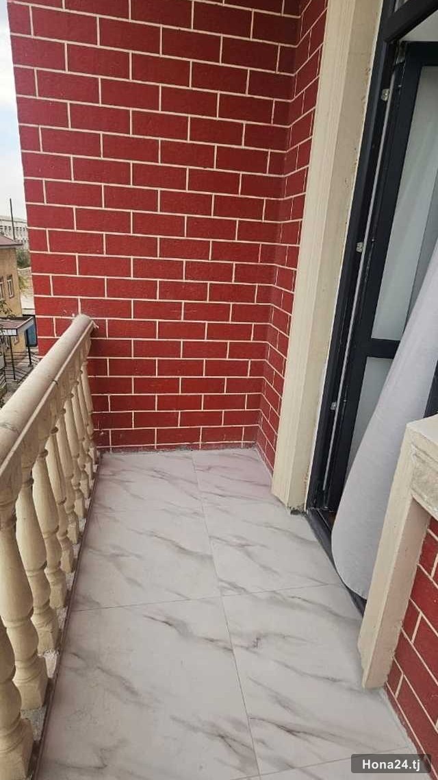 2-комн. квартира, 30 мкр, 63 м² — 14