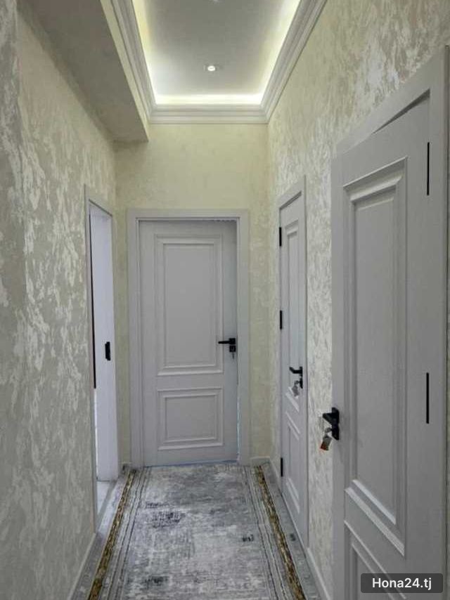 3-комн. квартира, 19-й мкр, 80 м² — 4
