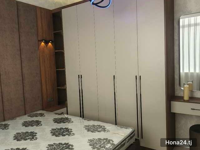 3-комн. квартира, 8-й мкр, 75 м² — 5