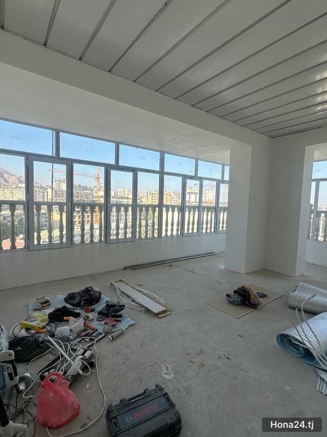 3-комн. квартира, 18-й мкр, 94 м² — 8