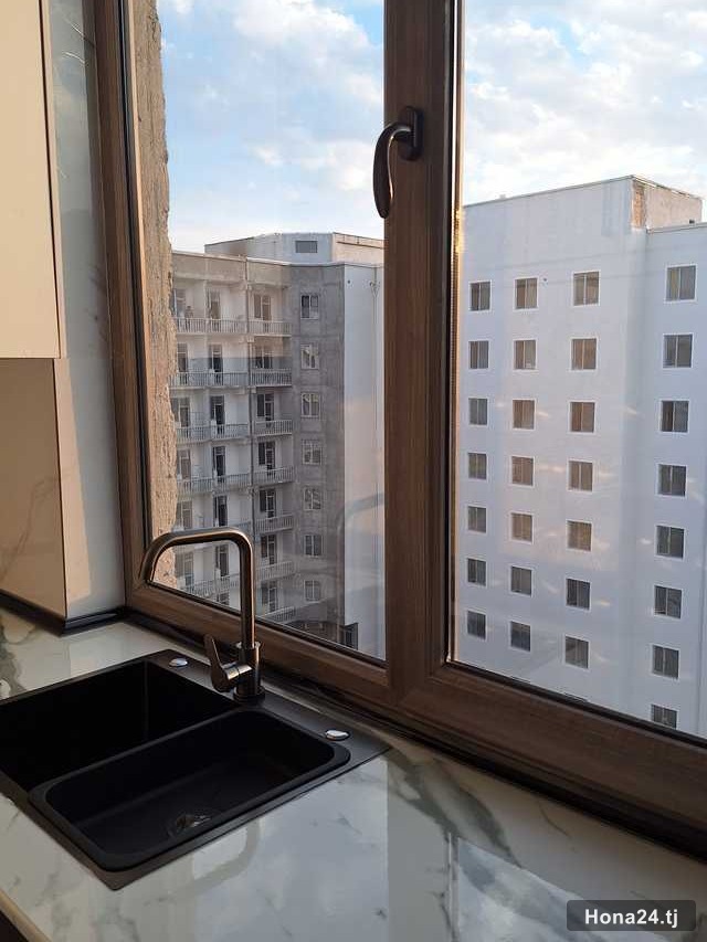 2-комн. квартира, 30 мкр, 46 м² — 10
