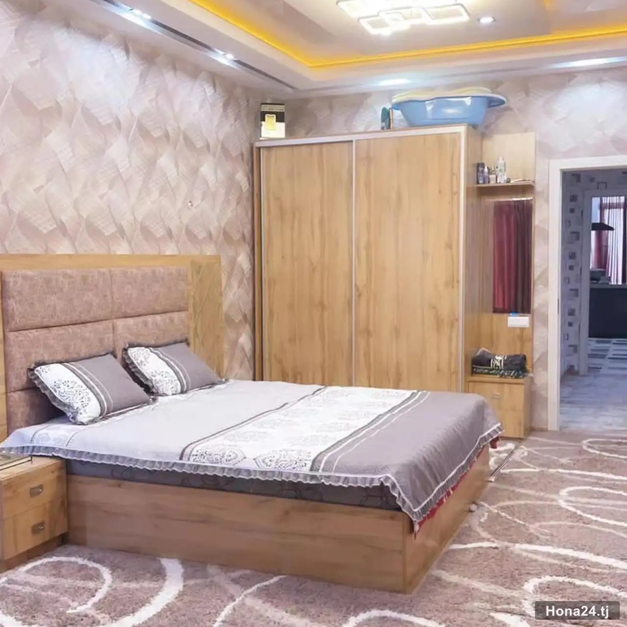 2-комн. квартира, 12-й мкр, 97 м²