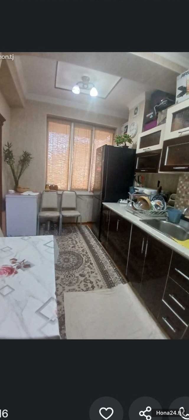 3-комн. квартира, 19-й мкр, 80 м² — 9