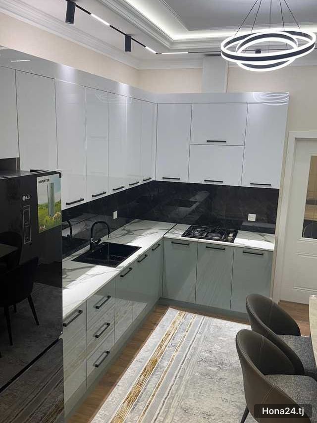 3-комн. квартира, 19-й мкр, 87 м² — 5
