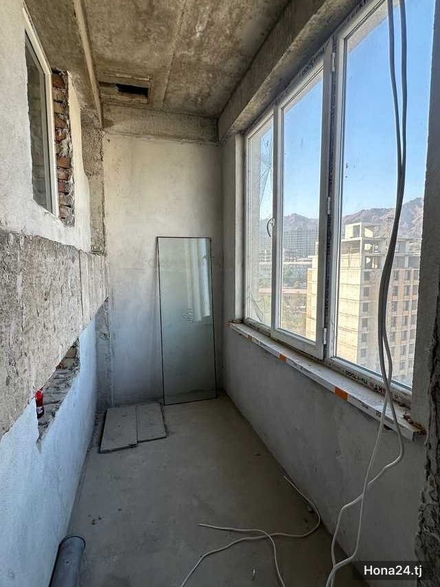 3-комн. квартира, 18-й мкр, 94 м² — 6