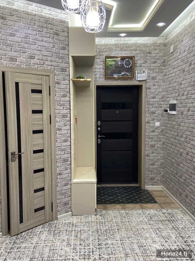 3-комн. квартира, 13-й мкр, 74 м² — 2
