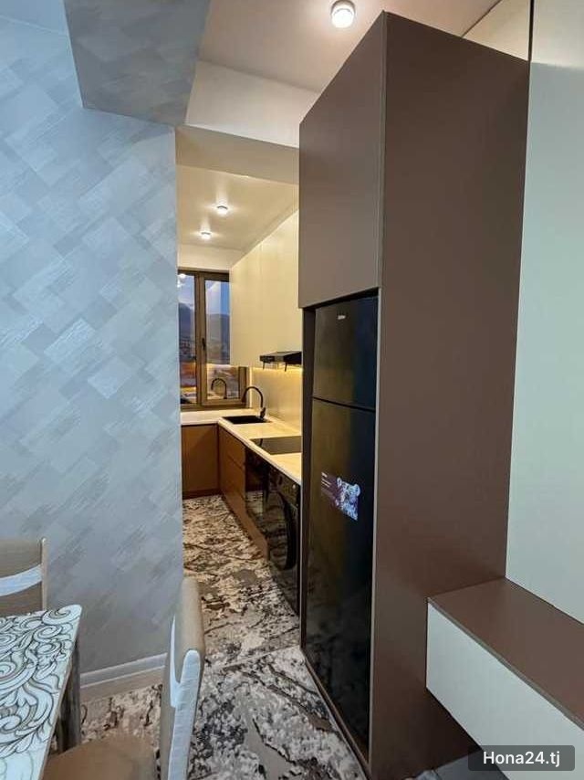 2-комн. квартира, 33-34 мкр, 71 м² — 7