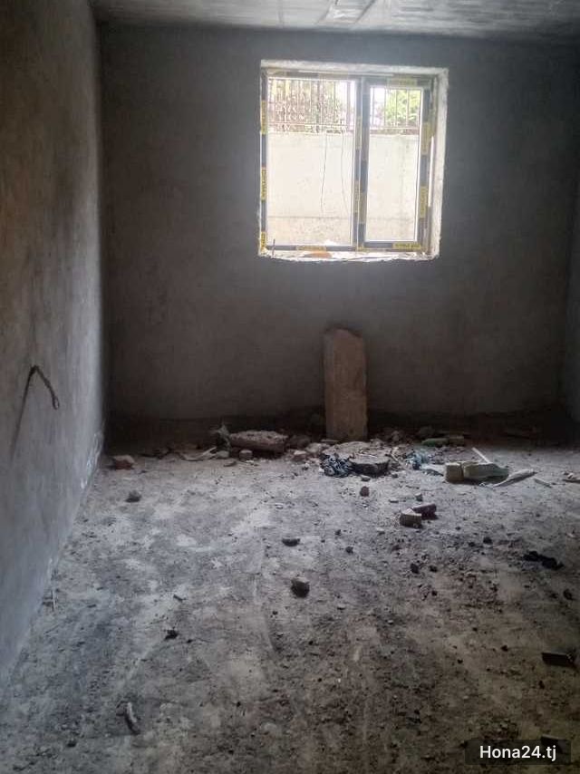 3-комн. квартира, 13-й мкр, 109 м²