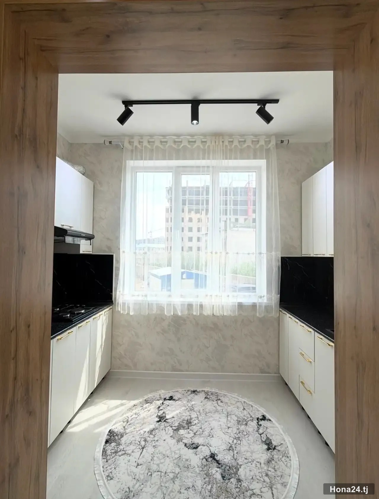 2-комн. квартира, 13-й мкр, 70 м² — 9
