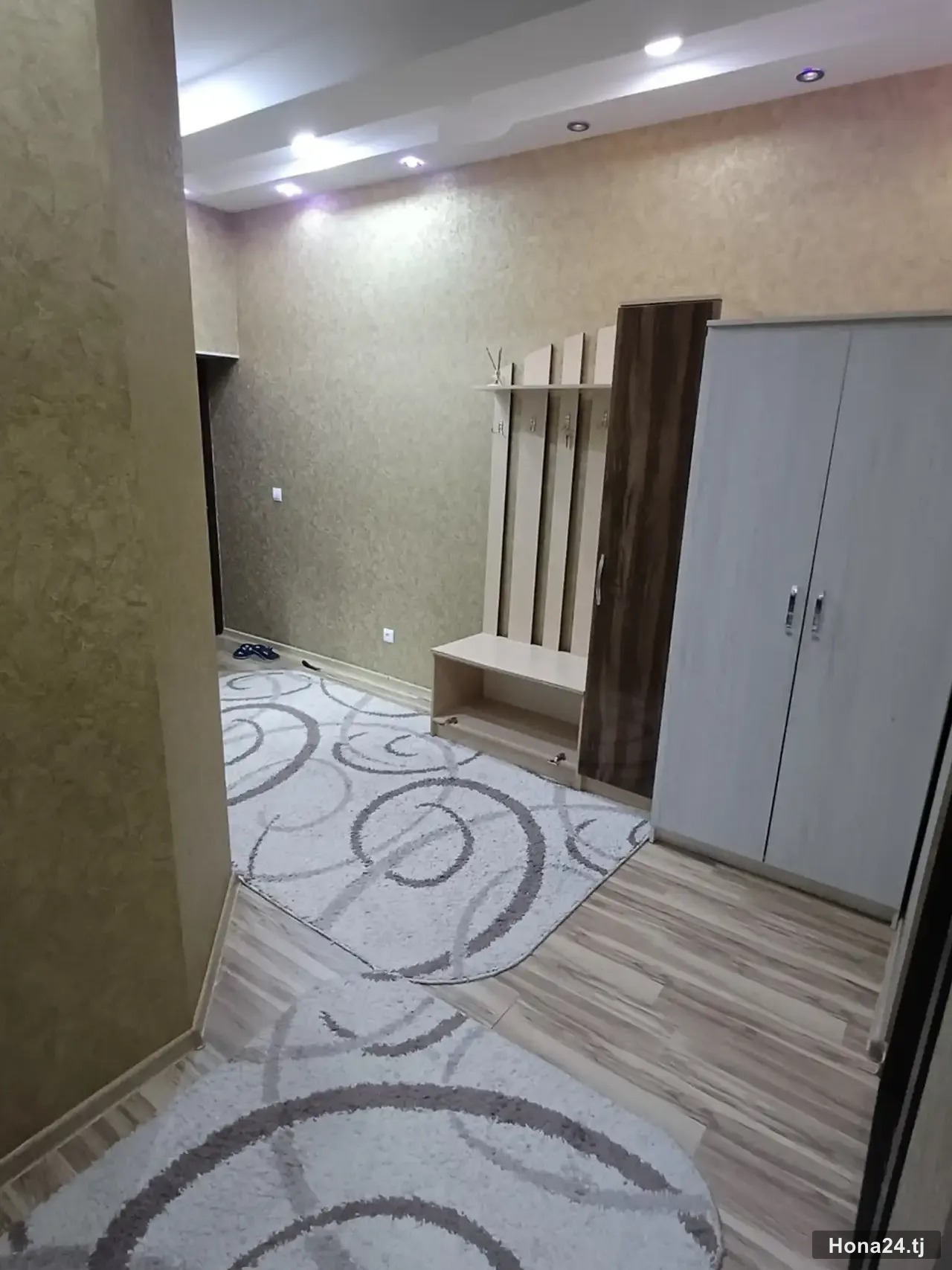 2-комн. квартира, 19-й мкр, 60 м² — 4