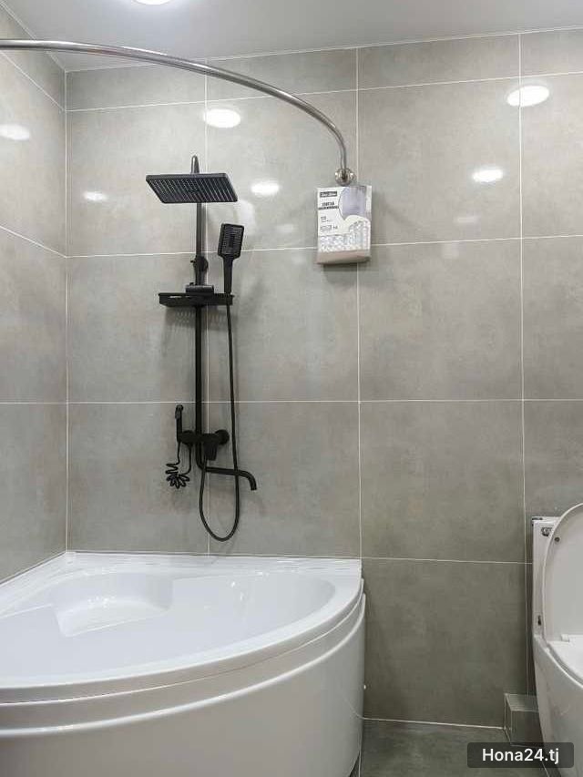 3-комн. квартира, 8-й мкр, 75 м² — 2