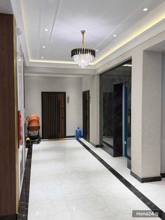 3-комн. квартира, 19-й мкр, 80 м² — 2