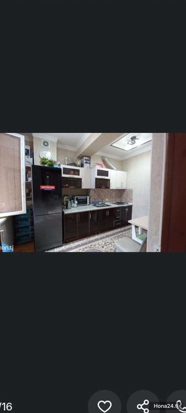 3-комн. квартира, 19-й мкр, 80 м² — 12