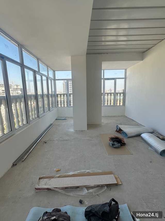 3-комн. квартира, 18-й мкр, 94 м² — 9