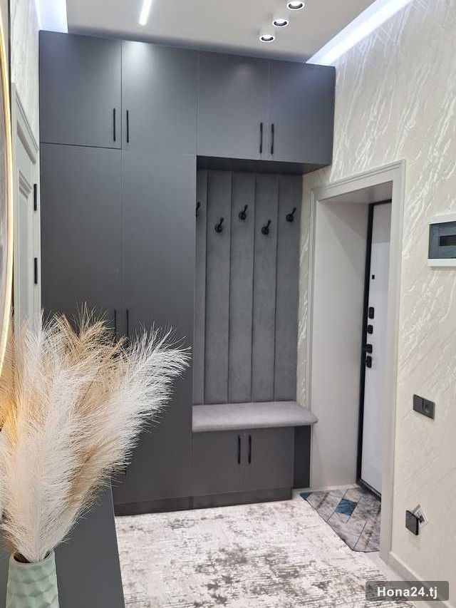 2-комн. квартира, 30 мкр, 46 м² — 2