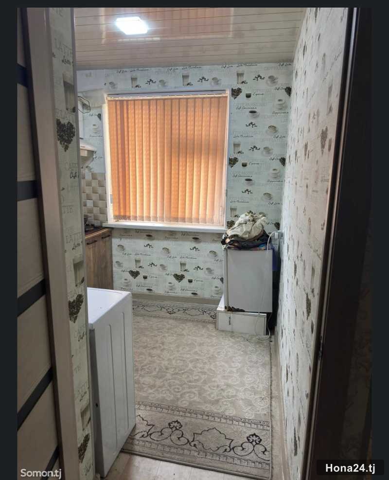 2-комн. квартира, 20 мкр, 47 м² — 5