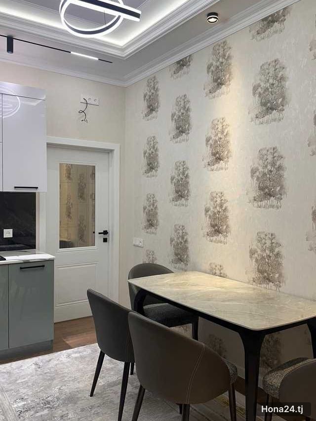3-комн. квартира, 19-й мкр, 87 м² — 6