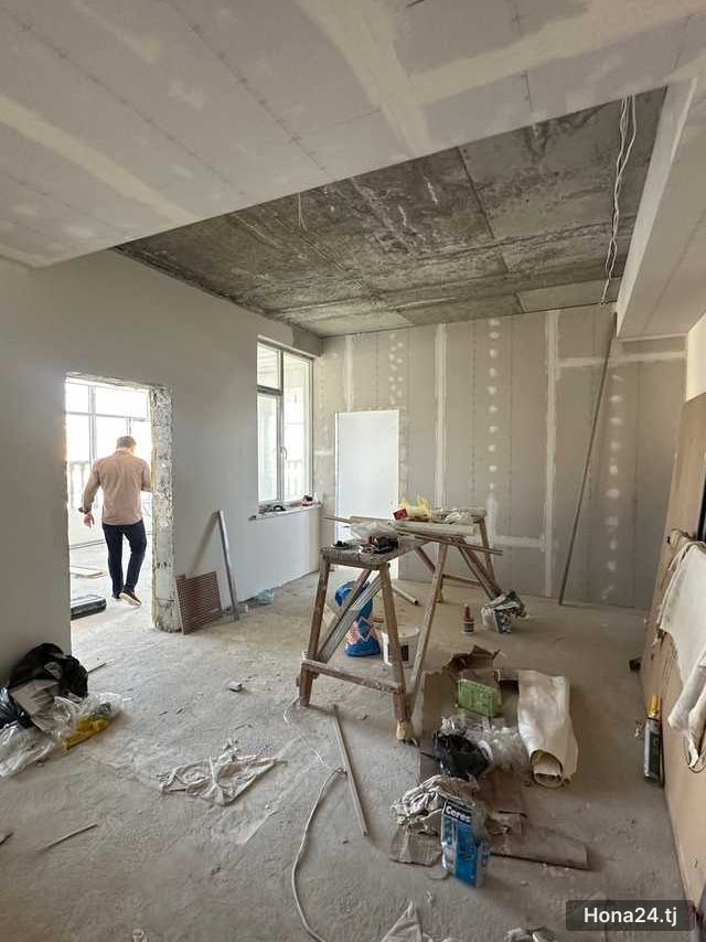3-комн. квартира, 18-й мкр, 94 м²