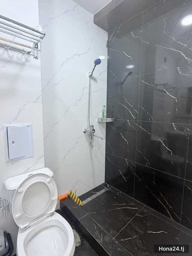 1-комн. квартира, 30 мкр, 43 м² — 4