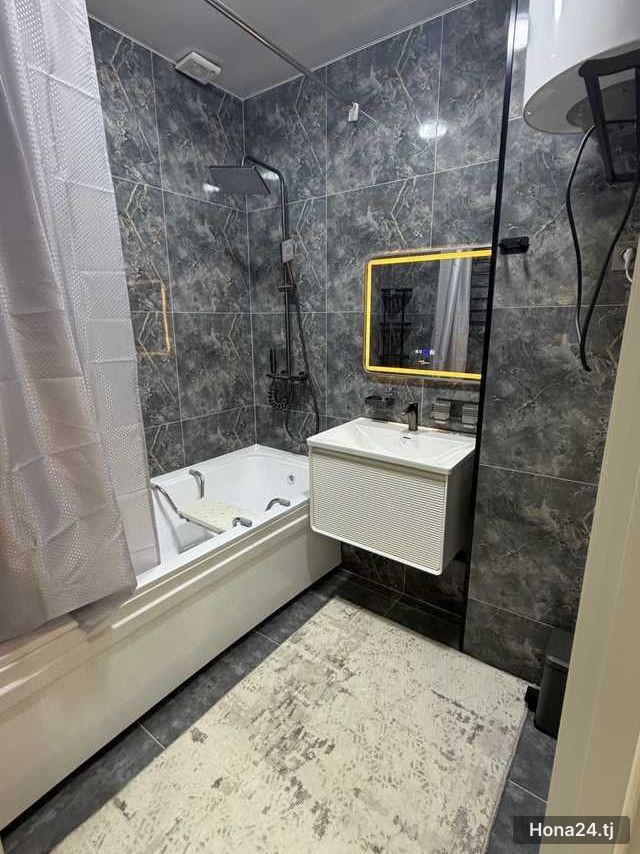 3-комн. квартира, 14-й мкр, 83 м² — 7