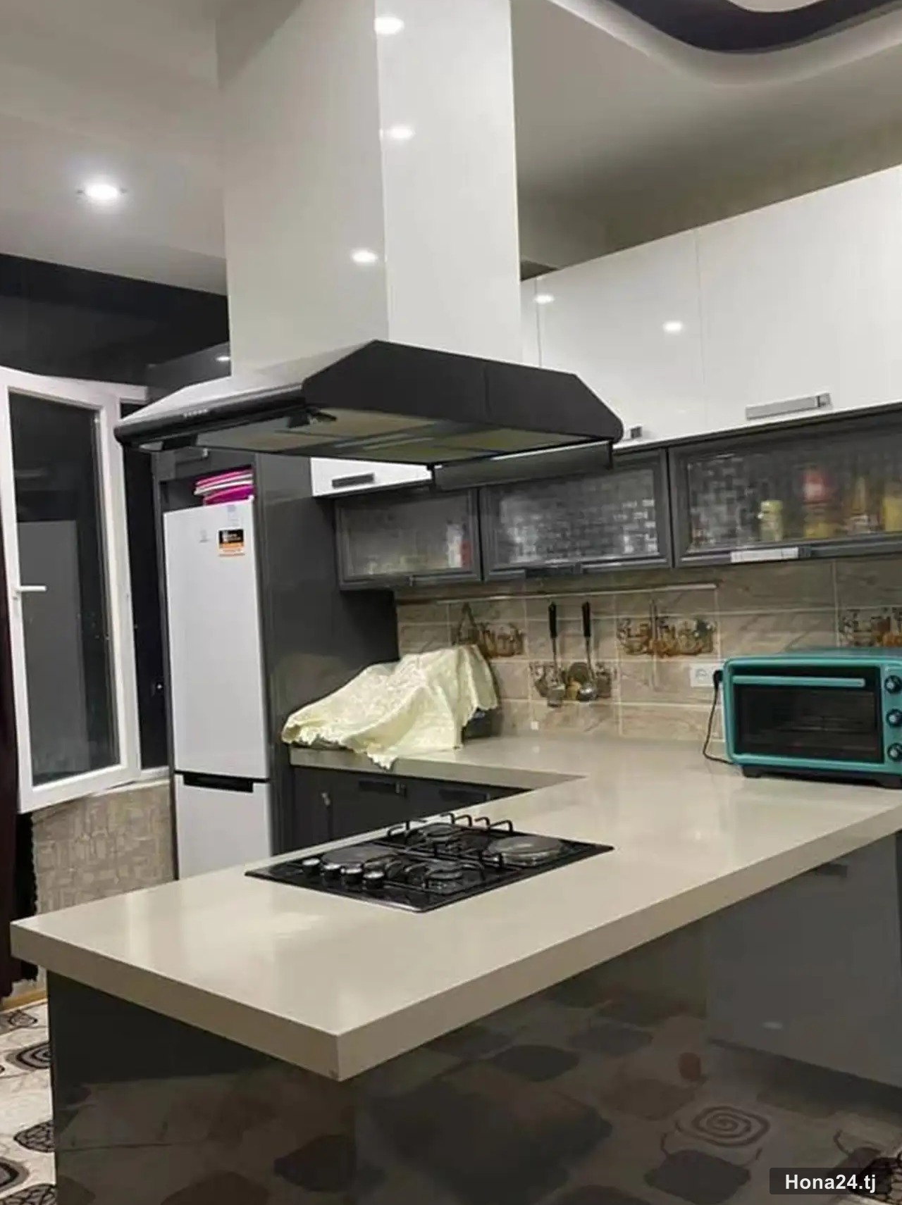 2-комн. квартира, 12-й мкр, 97 м² — 8