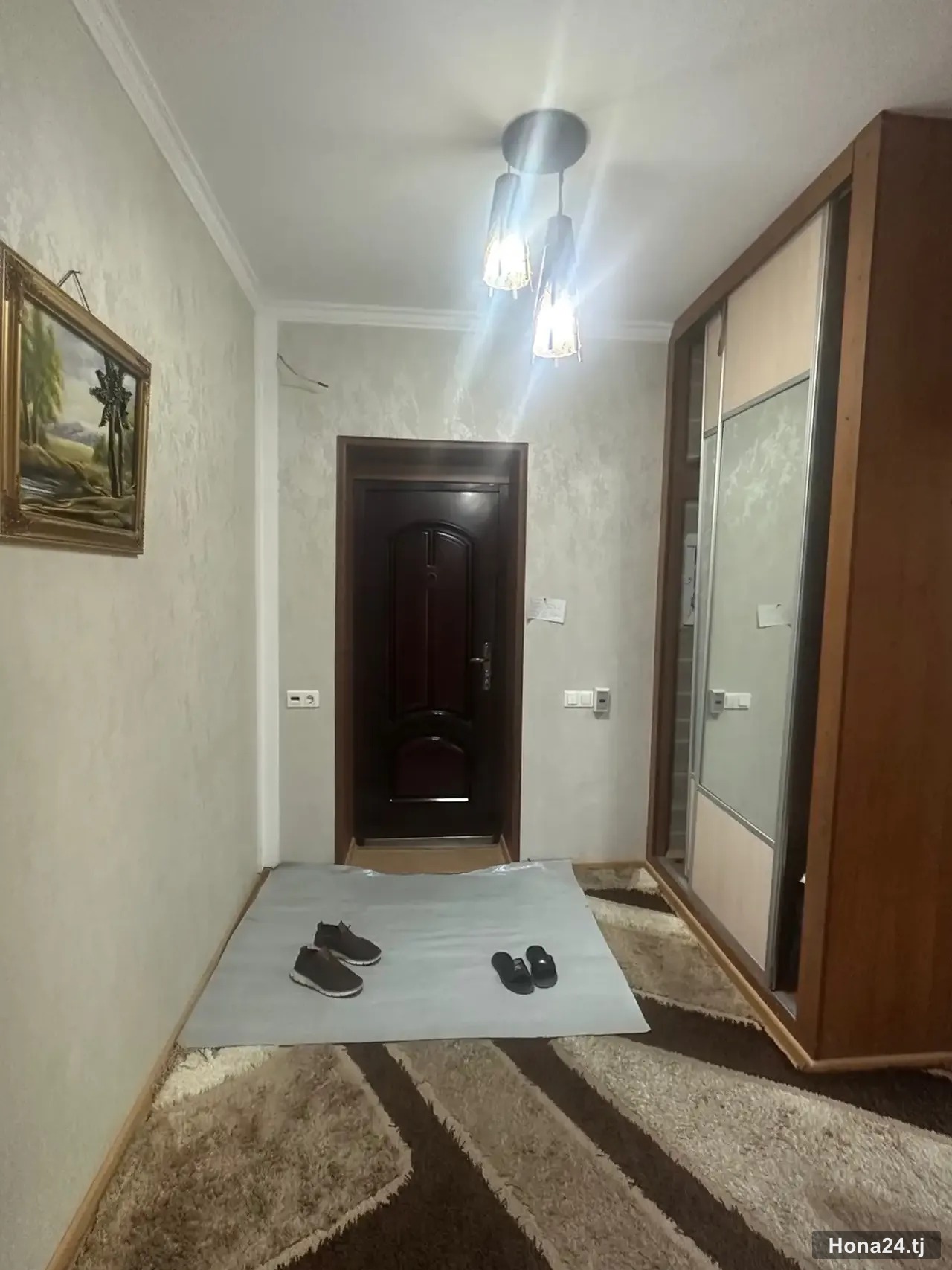 3-комн. квартира, 19-й мкр, 100 м²