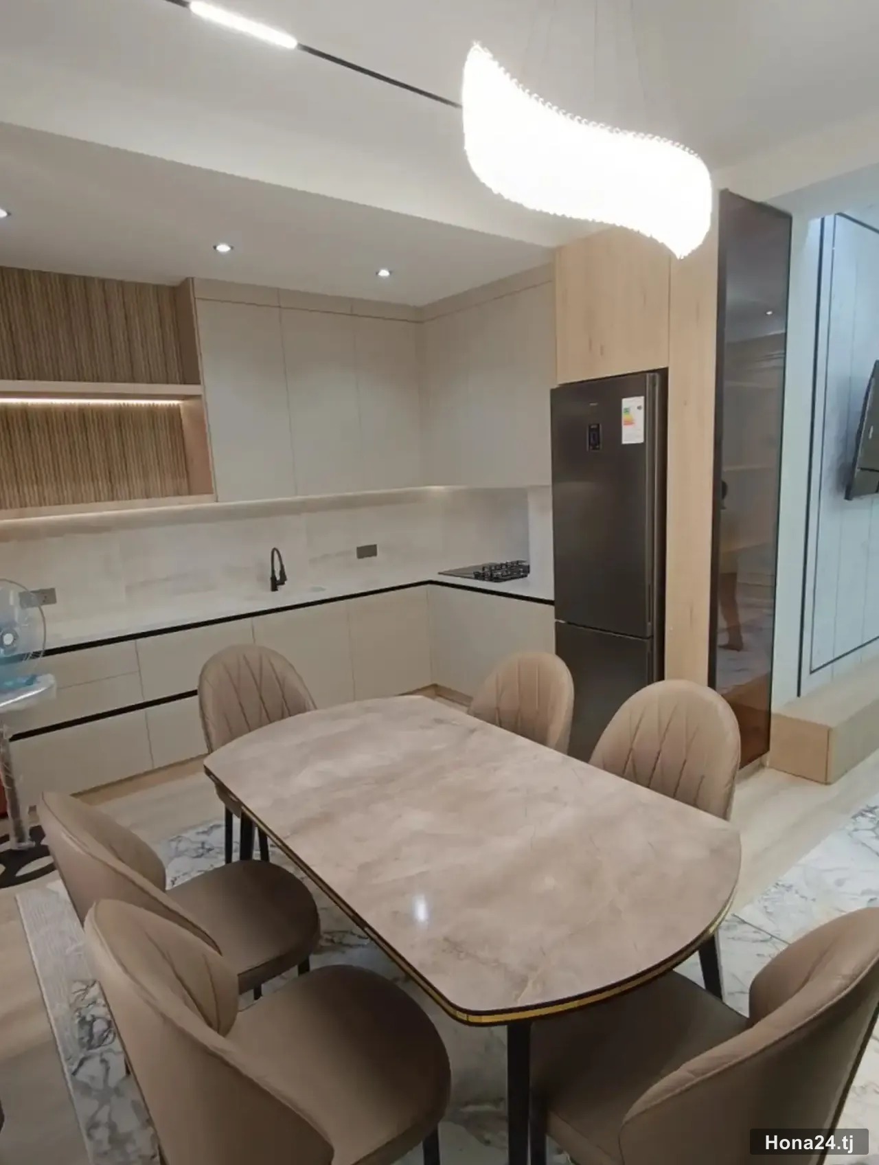 2-комн. квартира, Универмаг, 75 м² — 8