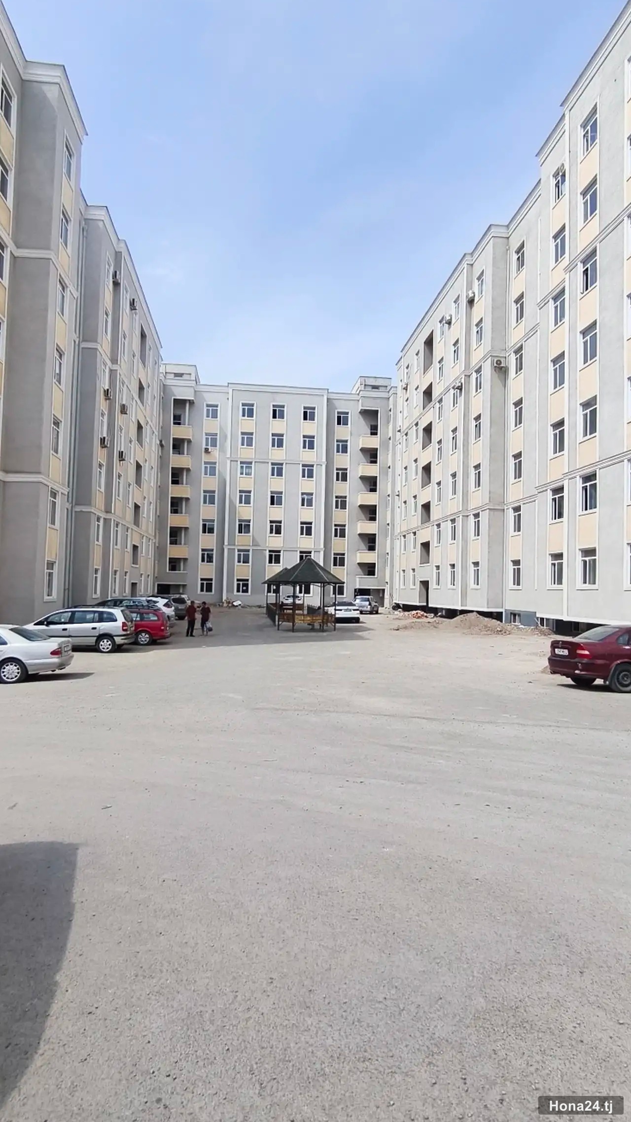 2-комн. квартира, 33-й мкр, 57 м² — 15